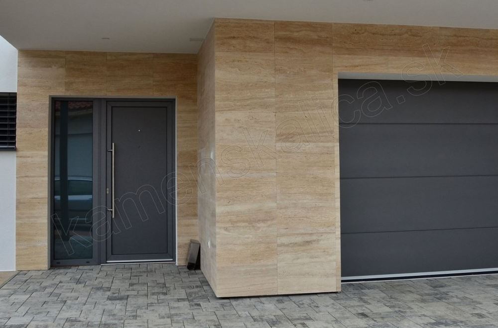 Kamenný obklad travertín a 8 vecí, ktoré ste o ňom nevedeli